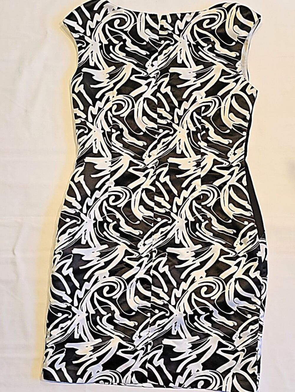 Bianca Nygård Petite Black & White Abstract Sheath Dress | Made in Canada | Size